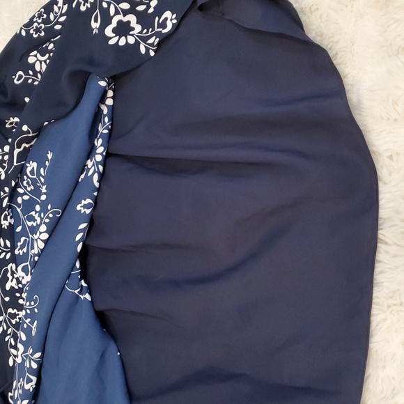 Maison Jules Cold Shoulder Dress 8 Navy White Floral - Picture 11 of 13